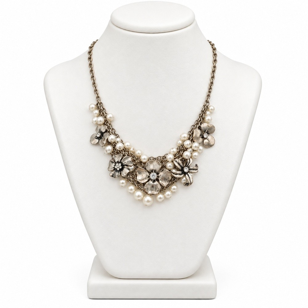 VCLM Flower Faux Pearl Cluster Statement Bib Necklace Silver Tone Retro 19-23"